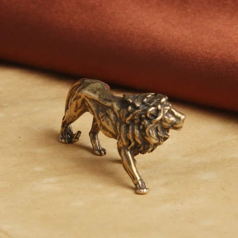 Antique Bronze Lion Statue Small Ornaments Solid Copper Mountain Lions Miniature Figures Brass Sculpture Crafts Decor